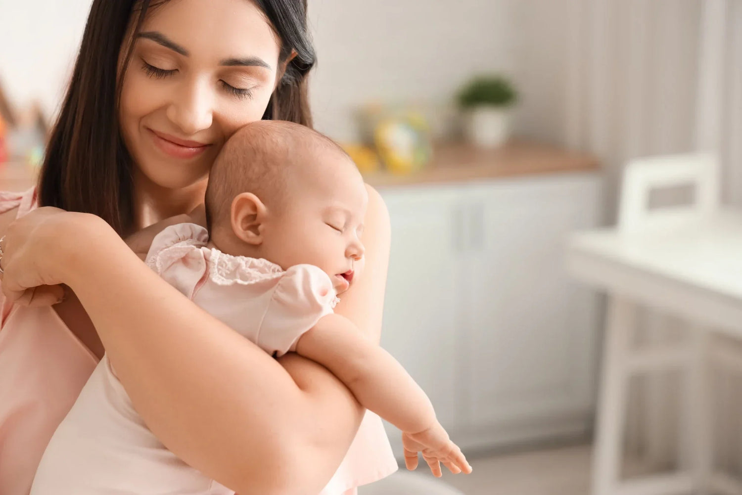 15 Foods to Pay Special Attention to While Breastfeeding